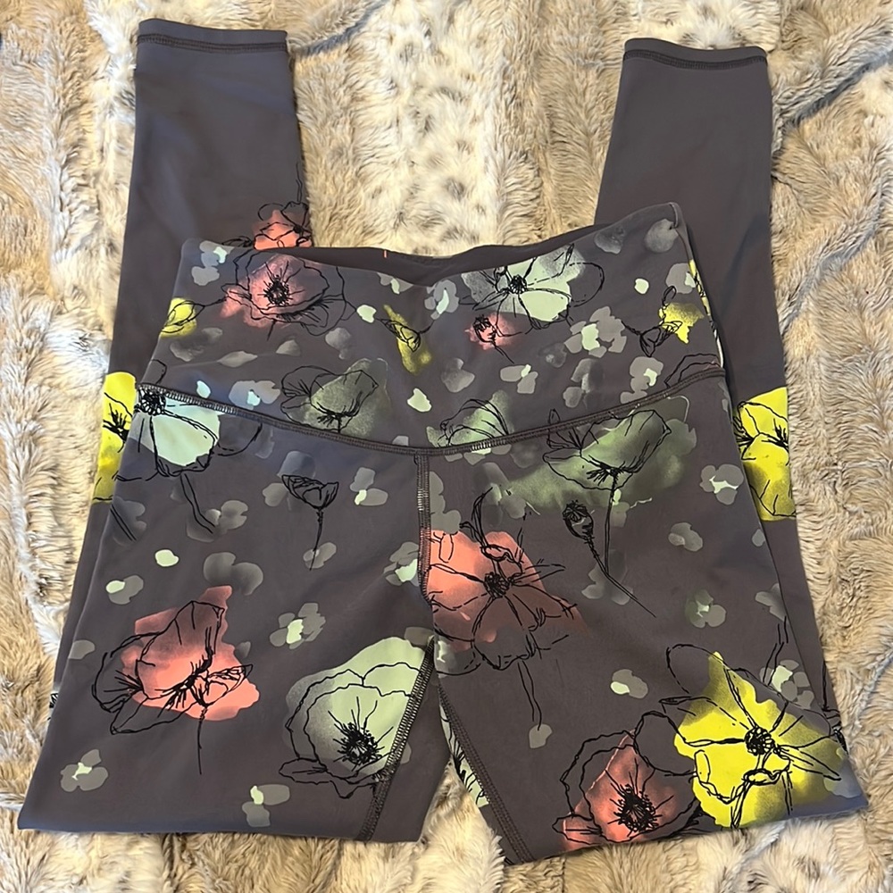 Victoria Sport Floral Legging